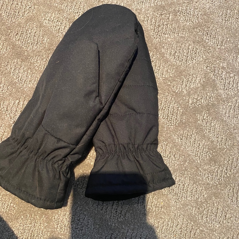 Old Navy Gloves